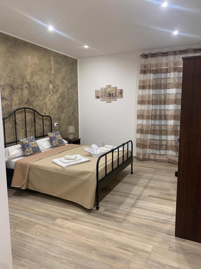 Bed and Breakfast Maryam23 Syracuse Екстер'єр фото
