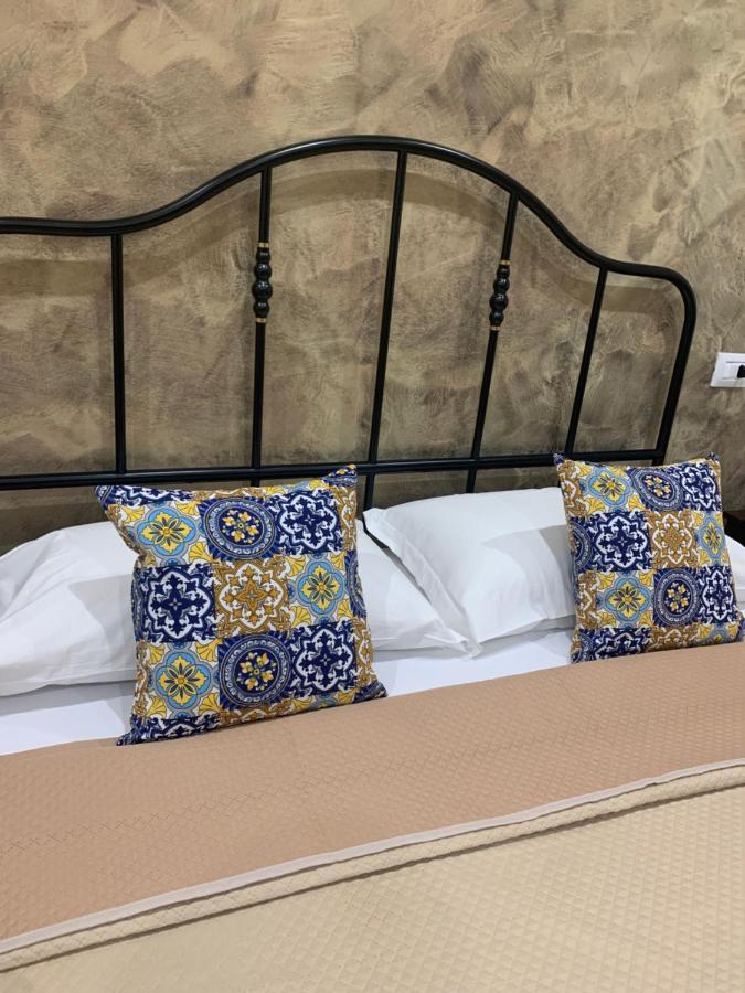Bed and Breakfast Maryam23 Syracuse Екстер'єр фото