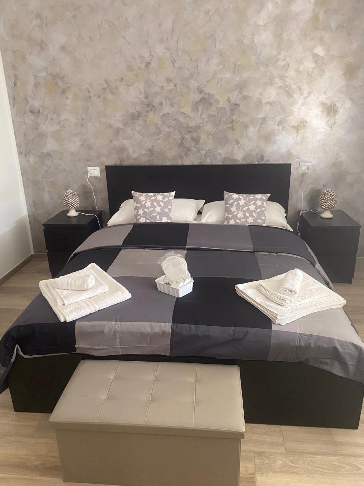 Bed and Breakfast Maryam23 Syracuse Екстер'єр фото