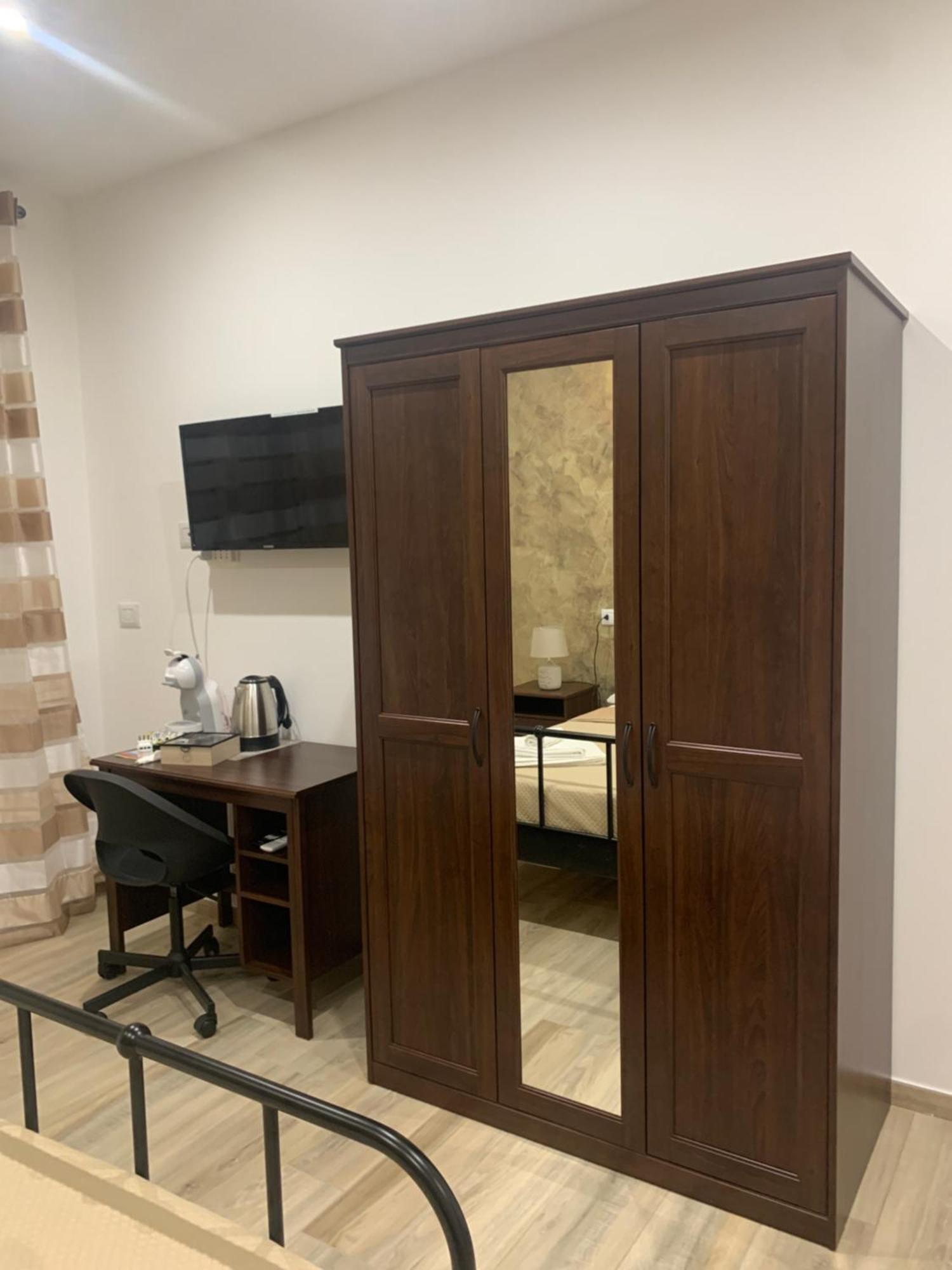 Bed and Breakfast Maryam23 Syracuse Екстер'єр фото